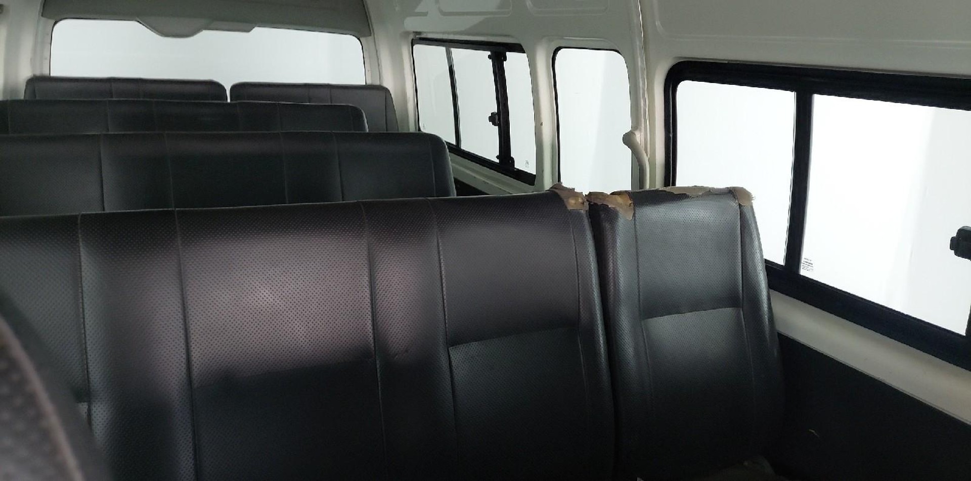 Buy 2022 Toyota Quantum/hiace 2.5 D-4d Sesfikile 16s Combi/minib